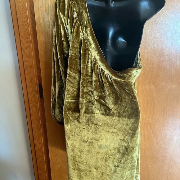 Lu Lu Lame Dress - Picture 3 of 3